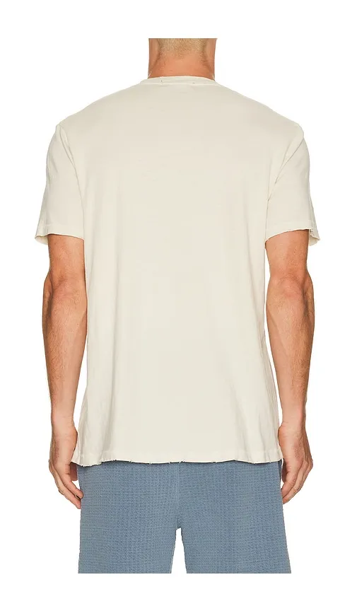 Snoopy Home Run Champ Tee in Cream. - size M (also in S, XL/1X) - Junk Food - Modalova