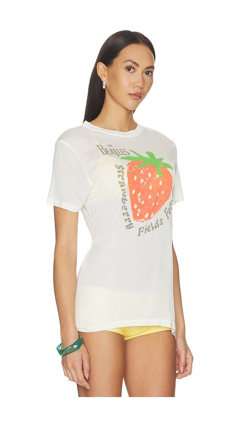 The Beatles Strawberry Fields Tee in White. - size L (also in M, S, XL, XS) - Junk Food - Modalova