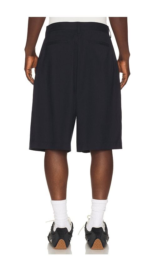 Eco Pleated Short in Navy. - size L (also in XL/1X) - KROST - Modalova