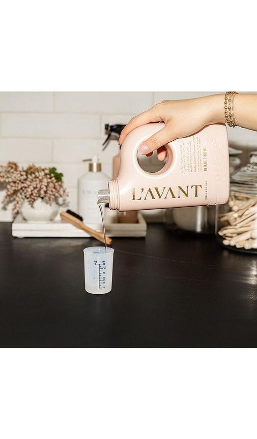 Laundry Detergent Measuring Cup in White - L'AVANT Collective - Modalova