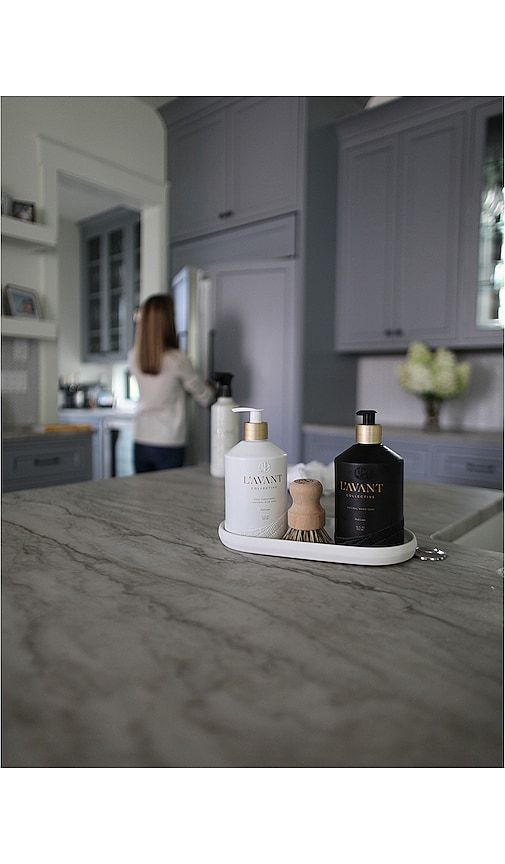 Dish Scrubber in Tan - L'AVANT Collective - Modalova