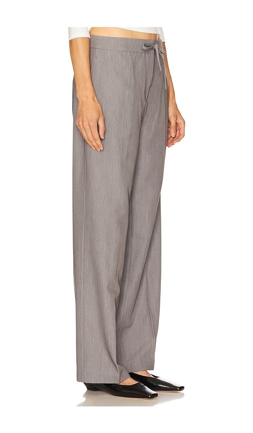 Melba Pant in Grey. - size L (also in M, S, XL, XS, XXS) - L'Academie - Modalova