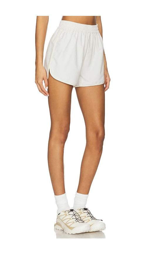 Daffy Short in Cream. - size L (also in S, XS) - LAMARQUE - Modalova