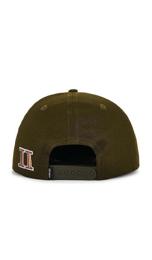 Paisley Organic Cap in Olive - Les Deux - Modalova