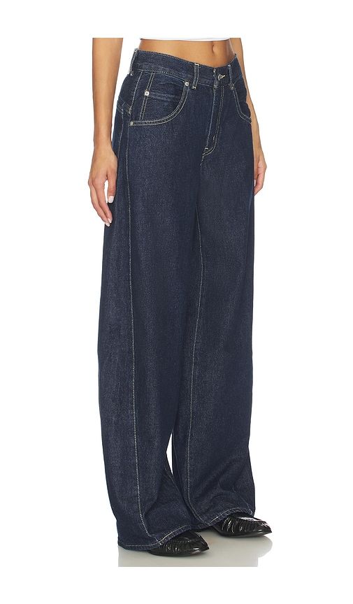 Super Baggy Barrel Jeans in Blue. - size 27 (also in 28, 29) - LEVI'S - Modalova