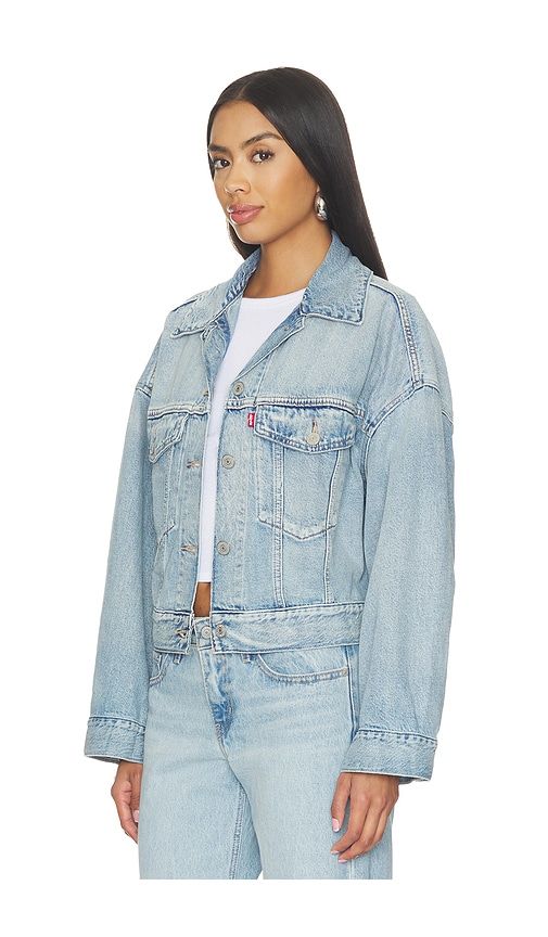 Loose Crop Trucker Jacket in Blue. - size L (also in M, S, XL, XS) - LEVI'S - Modalova