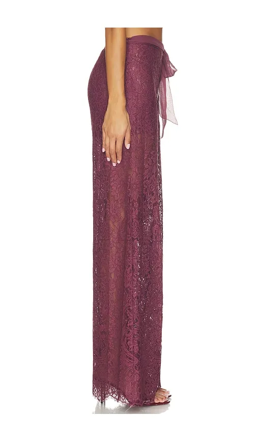 Riana Pant in Wine. - size 0 (also in 00, 10, 2, 4, 6, 8) - LoveShackFancy - Modalova