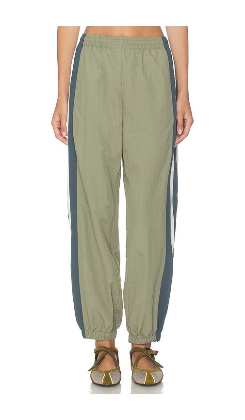Aniston Pant in Green. - size L (also in M, S, XL, XS, XXS) - LIONESS - Modalova