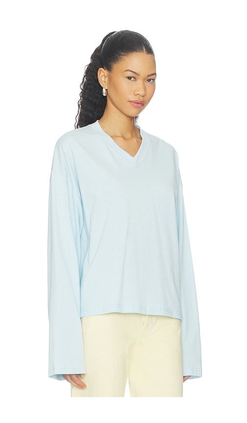 Bloom V Long Sleeve Top in Baby Blue. - size S (also in XXS, XS, M, L, XXL) - LIONESS - Modalova