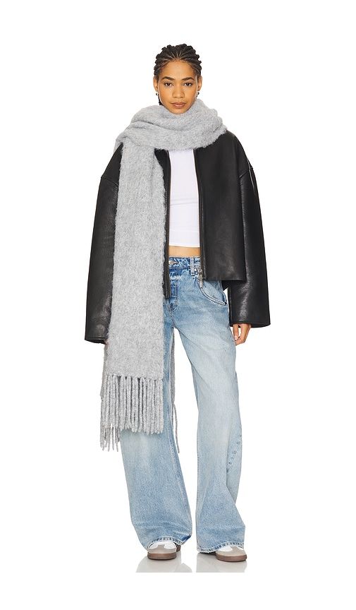 Tylar Scarf in Grey - Lovers and Friends - Modalova