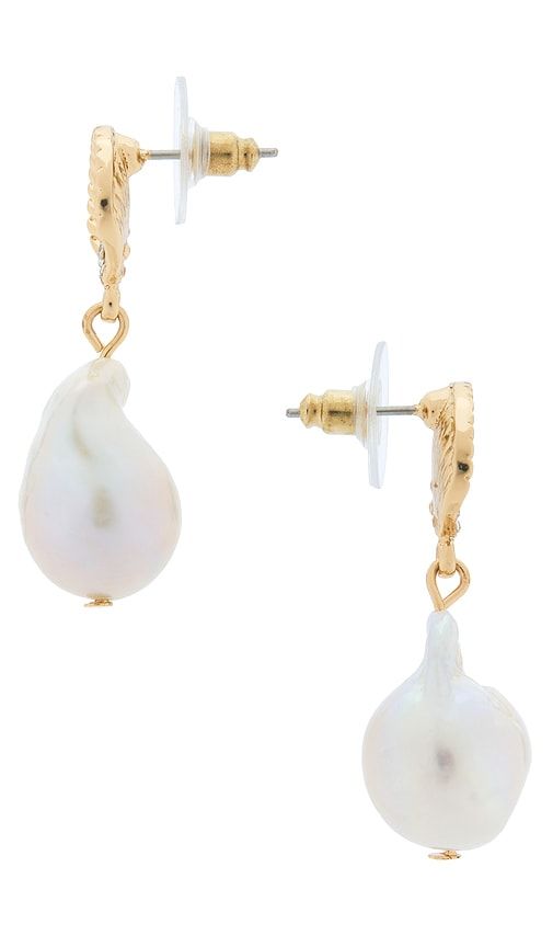 Mae Earring in Metallic - Lovers and Friends - Modalova