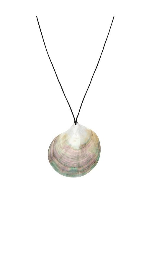 Avery Shell Necklace in Grey - Lovers and Friends - Modalova
