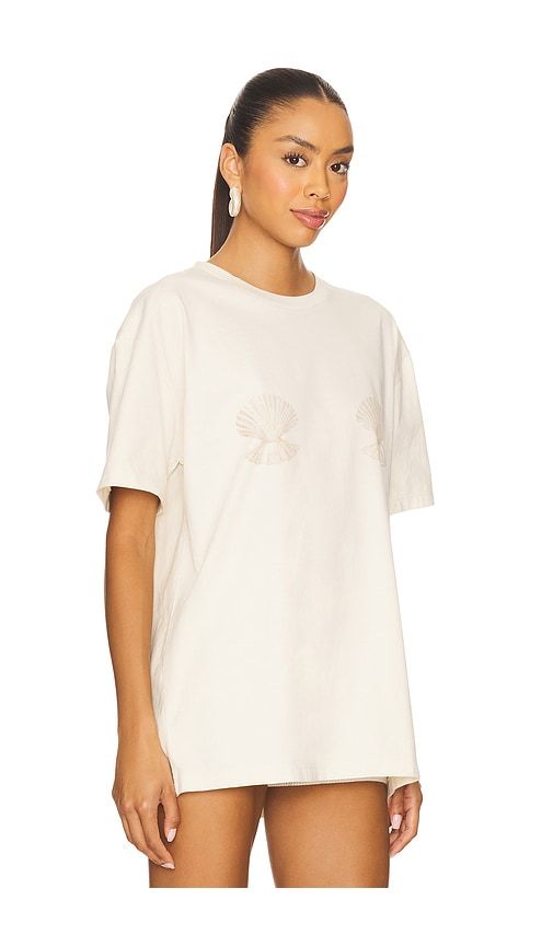 Cover Up Tee in Cream. - size L (also in XXS) - Lovers and Friends - Modalova