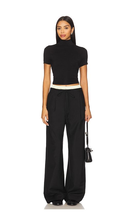 Demi Fitted Mock Neck Top in . Size L. Also in M, S - LNA - Modalova