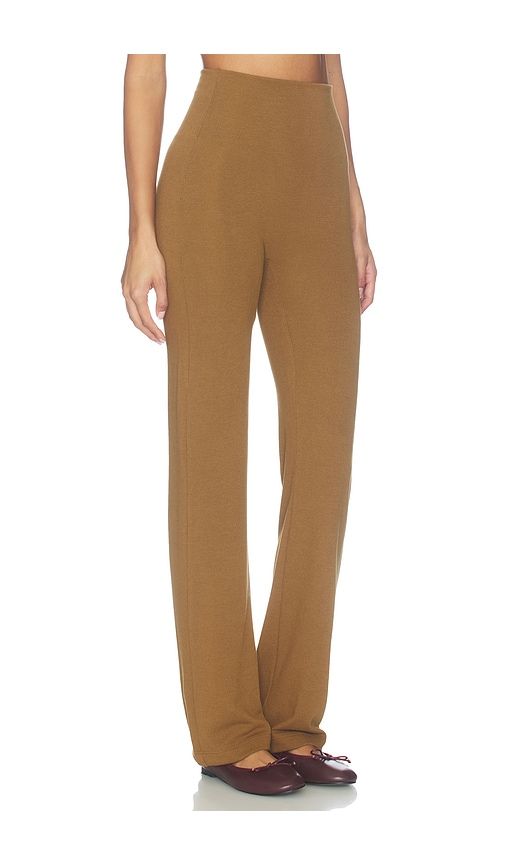 Lauren Straight Leg Pant in Mustard. - size L (also in M, S, XL, XS) - LESET - Modalova