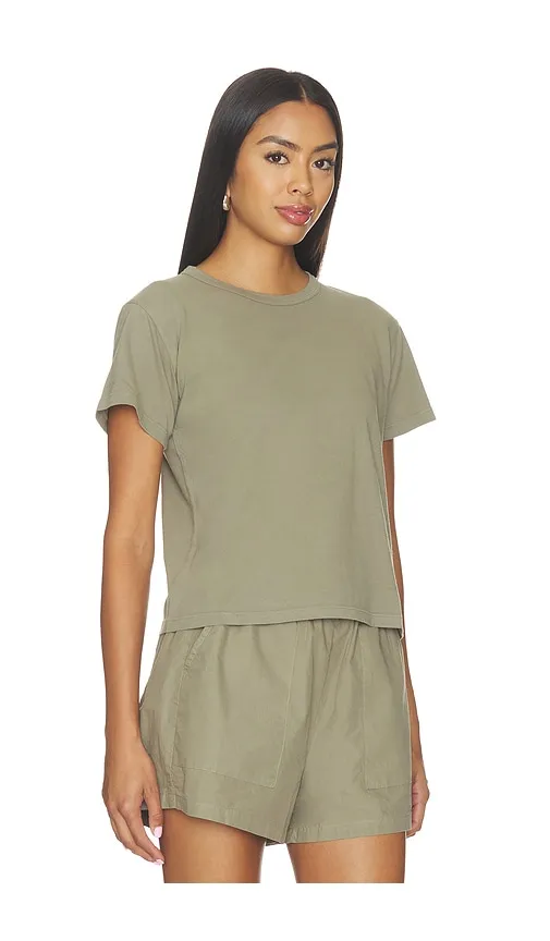 The Margo Tee in Taupe. - size L (also in M, S, XS) - LESET - Modalova