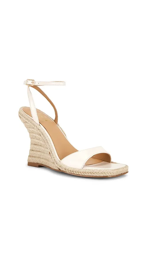 Nerina Wedge in Cream. - size 10 (also in 7, 9, 9.5) - LPA - Modalova