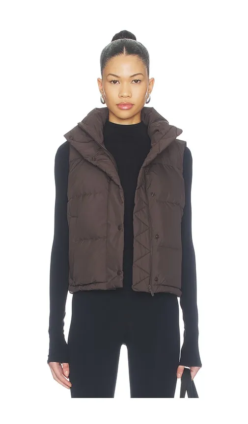 Wunder Puff Cropped Vest in Brown. - size 10 (also in 12, 14, 2, 4, 6, 8) - lululemon - Modalova