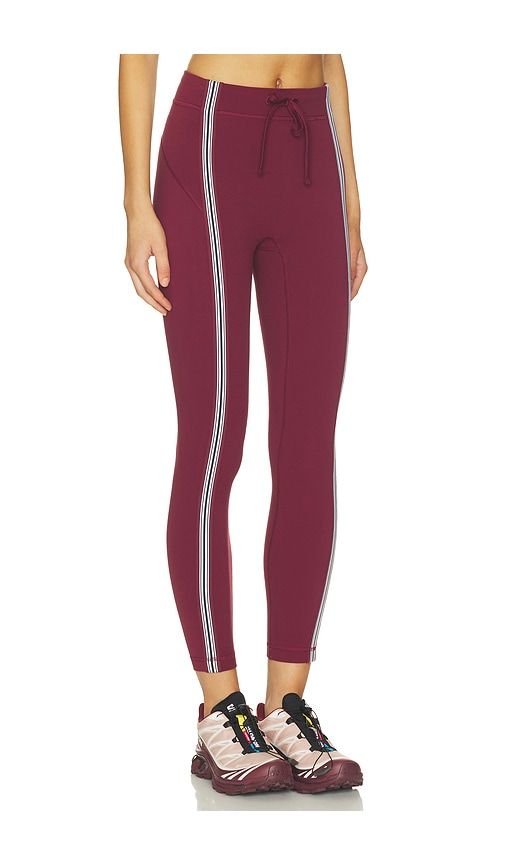 Groove High Rise Tight in Burgundy. - size 10 (also in 12, 14, 2, 4, 6, 8) - lululemon - Modalova