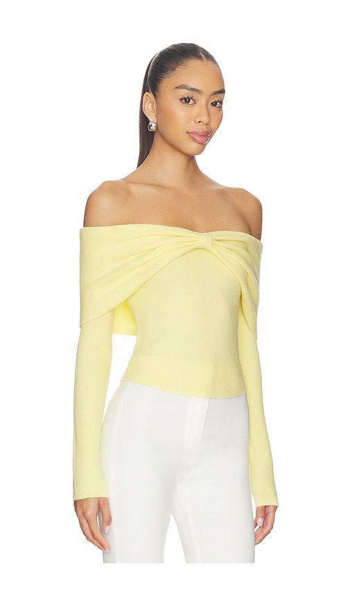 Emma Off The Shoulder Sweater in Yellow. - size L (also in M, S, XL) - MAJORELLE - Modalova