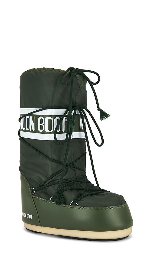 Icon Nylon Boot in Green. - size 42-44 (also in 45-47) - MOON BOOT - Modalova
