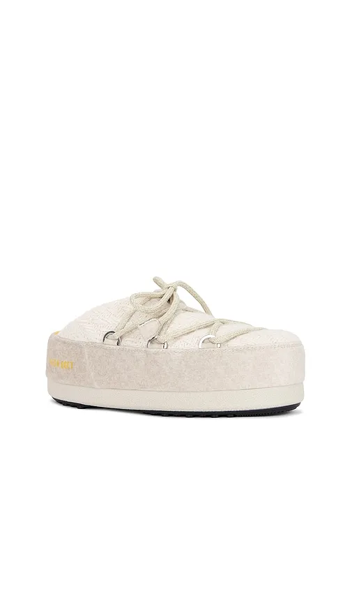 X Guest in Residence Evx Mule in White. - size 35/36 (also in 37/38, 41/42) - MOON BOOT - Modalova