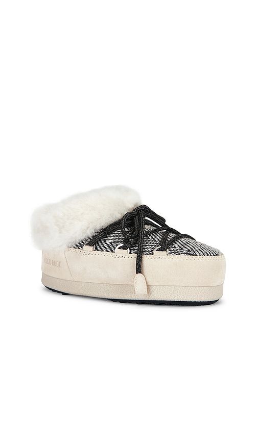 X Guest in Residence Evx Chalet Mule in Black,White. - size 35/36 (also in 37/38) - MOON BOOT - Modalova