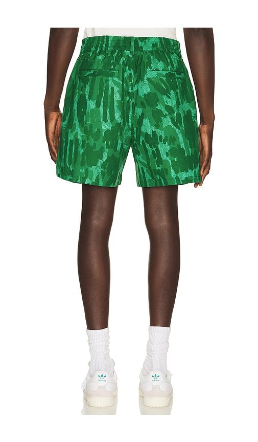 X Golf & Bass Club Mesh Basket Pocket Short in Green. - size M (also in XL/1X) - Malbon - Modalova