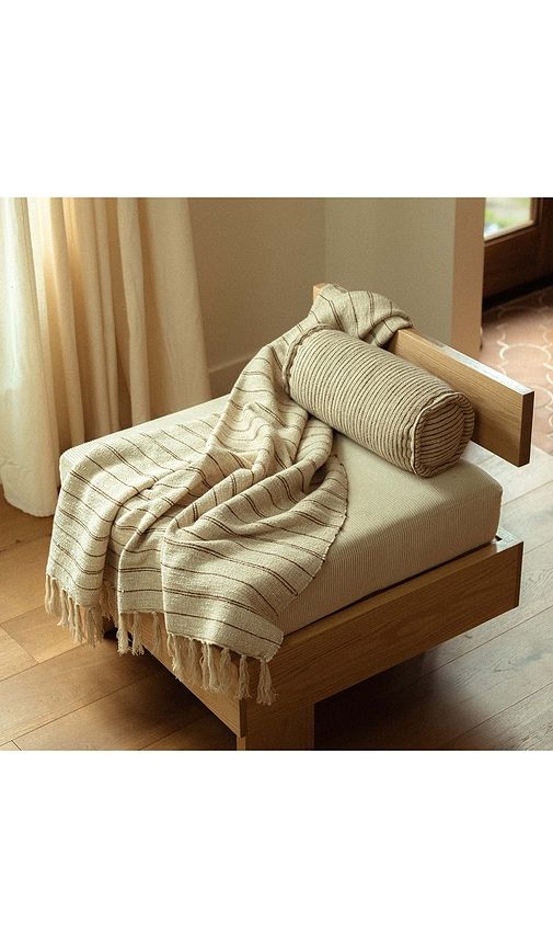 Pia Bolster in Neutral - Morrow Soft Goods - Modalova