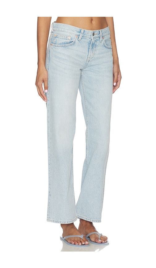 The Low Rise Loose Jean in Blue. - size 24 (also in 25, 26, 28, 29, 30, 31, 33) - Madewell - Modalova