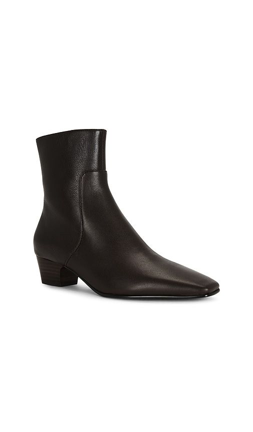 Laurel Bootie in Chocolate. - size 6 (also in 6.5, 7, 7.5) - Madewell - Modalova
