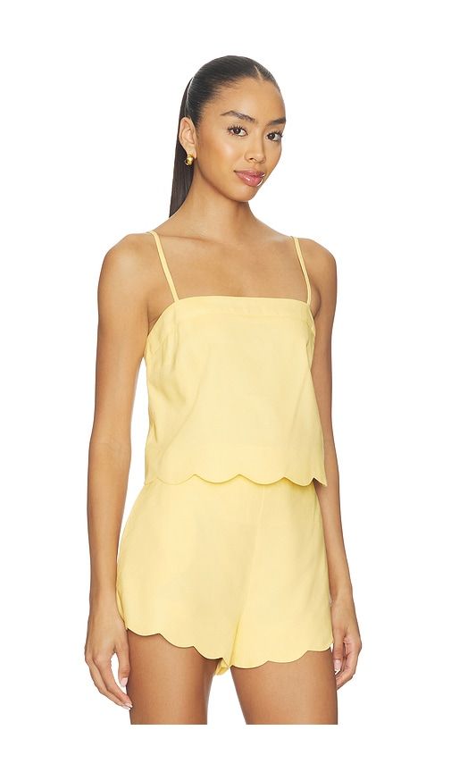 Grazia Scallop Hem Cami in Yellow. - size S (also in XL) - MINKPINK - Modalova