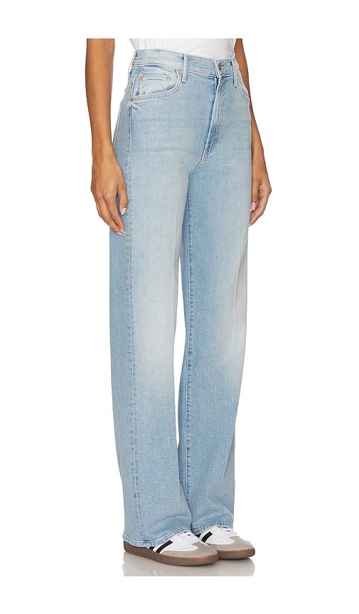 The Maven Sneak Jeans in Blue. - size 29 (also in 34) - MOTHER - Modalova
