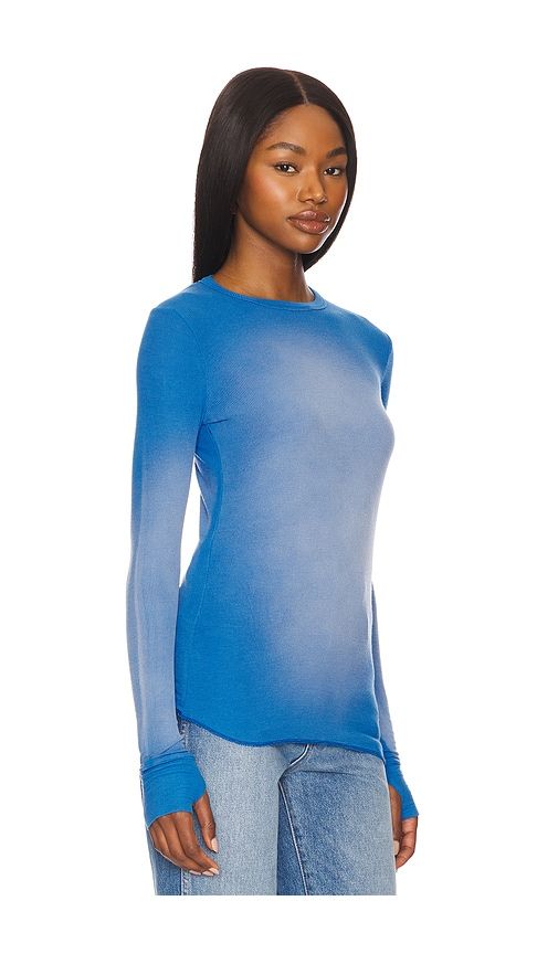 Alick Long Sleeve Fitted Top With Thumbhole in Blue. - size L (also in M, S, XS) - Michael Lauren - Modalova