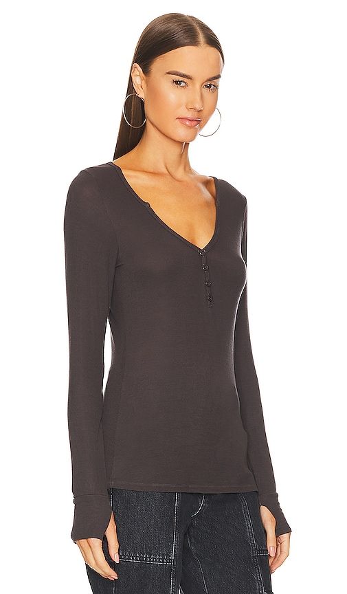 Tahoe Henley Top in Charcoal. - size M (also in L, XL, XS, XXL) - Michael Lauren - Modalova