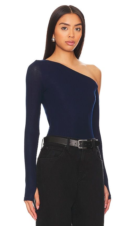 Magdaleno Asymmetrical Tee in Navy. - size L (also in M, S, XL, XS) - Michael Lauren - Modalova