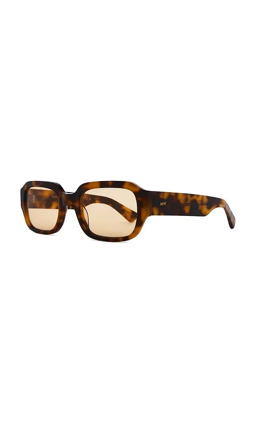 Downey Sunglasses in - MESSYWEEKEND - Modalova