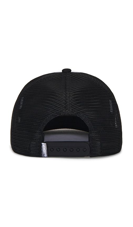 Oval Text Trucker Cap in - Memory Lane - Modalova