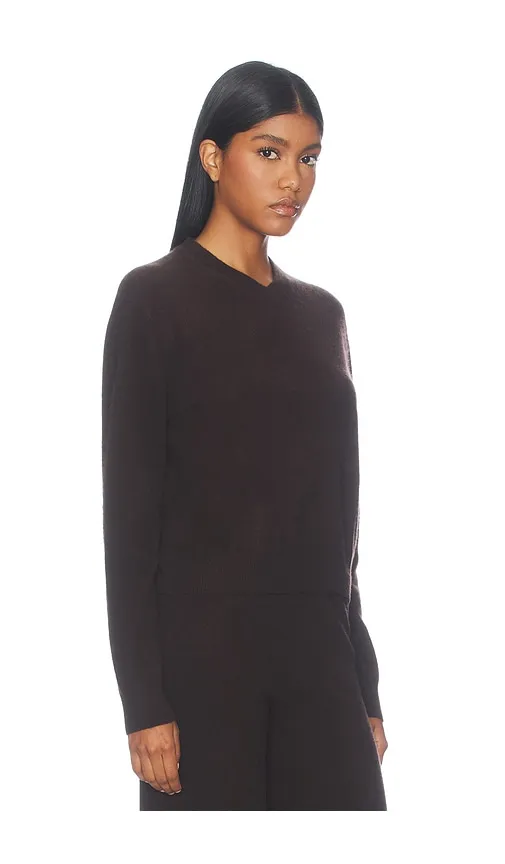 X REVOLVE Atelier Cashmere V Neck Sweater in . - size L (also in M, S, XS) - NAADAM - Modalova
