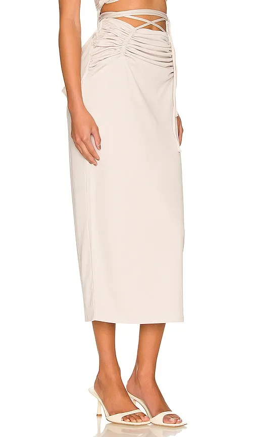 Aviana Midi Skirt in Beige. - size S (also in XL, XXS) - NBD - Modalova