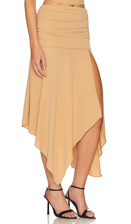 Emaline Midi Skirt in Tan. - size XL (also in L, XS) - NBD - Modalova