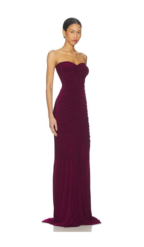 X REVOLVE Strapless Shirred Front Fishtail Gown in Burgundy. - size M (also in S) - Norma Kamali - Modalova