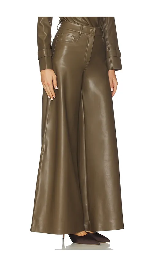 Elephant Jean in Olive. - size S (also in XS) - Norma Kamali - Modalova