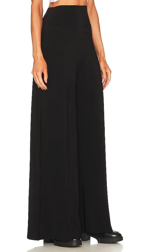 X Lifestyle Elephant Pant in . - size L (also in M, S, XL, XS) - Norma Kamali - Modalova