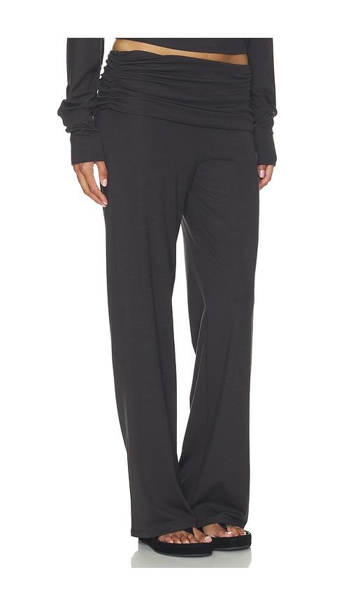 Delfina Pant in Grey. - size L (also in M, S, XS) - NIA - Modalova