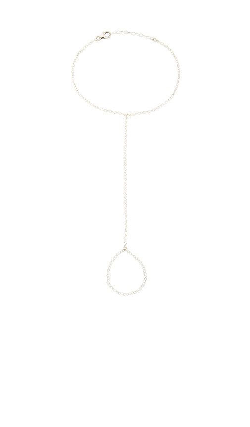 Reign Hand Chain in Metallic - NAiiA - Modalova