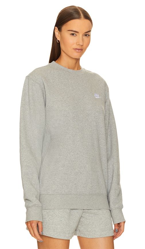 NSW Club Crew in Grey. - size L (also in S) - Nike - Modalova