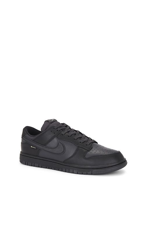 Dunk Low GTX in Black. - size 7 (also in 7.5) - Nike - Modalova