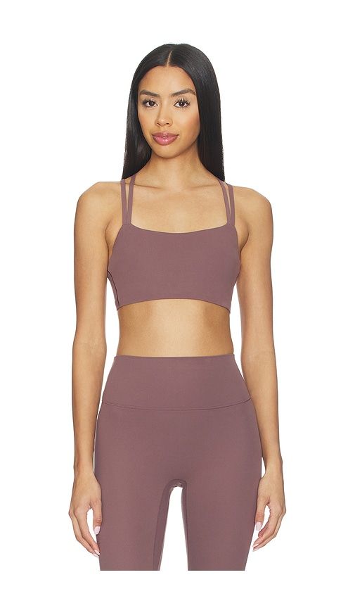 Light Support Padded Sports Bra in Mauve. - size S (also in XS) - Nike - Modalova