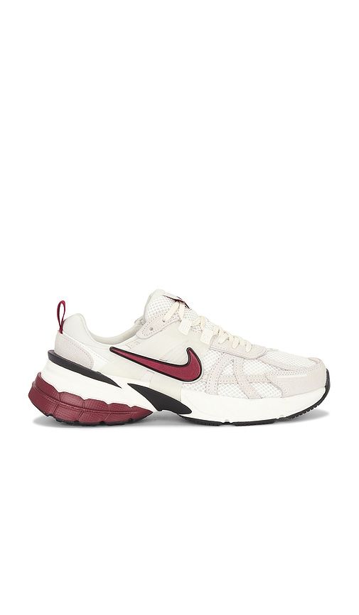 V2k Run Sneaker in White. - size 10 (also in 10.5) - Nike - Modalova